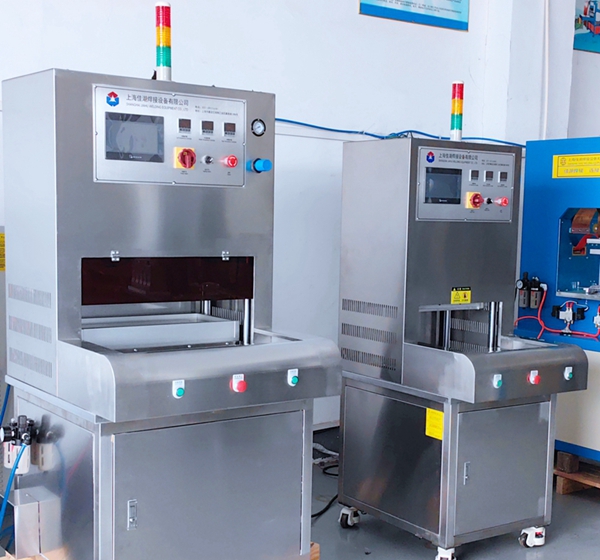 醫用吸塑包裝機用途特點